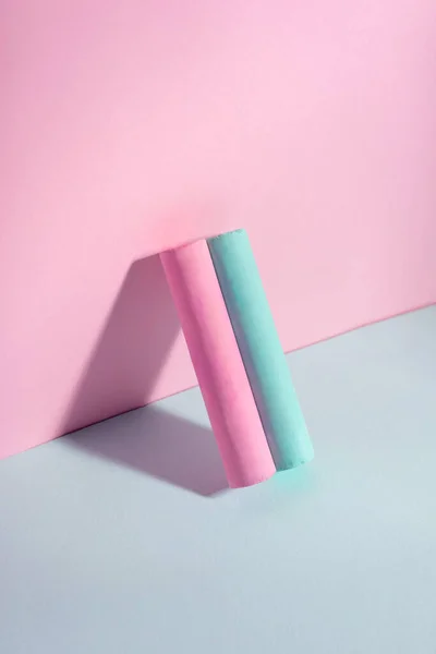 Blue Pink Cylindrical Chalk Pink Blue Background Minimal — 스톡 사진