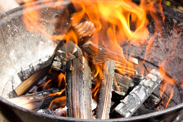 Hot burning wood,charcoal, grill on fire — Stock Photo, Image