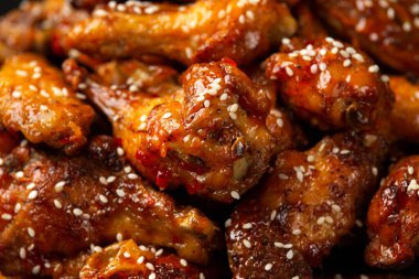 Susamlı tavuk kanadı. Gıda arkaplanı