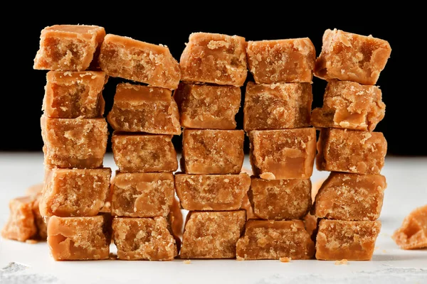 Hausgemachte All Butter Karamell Fudge Süße Speisen — Stockfoto