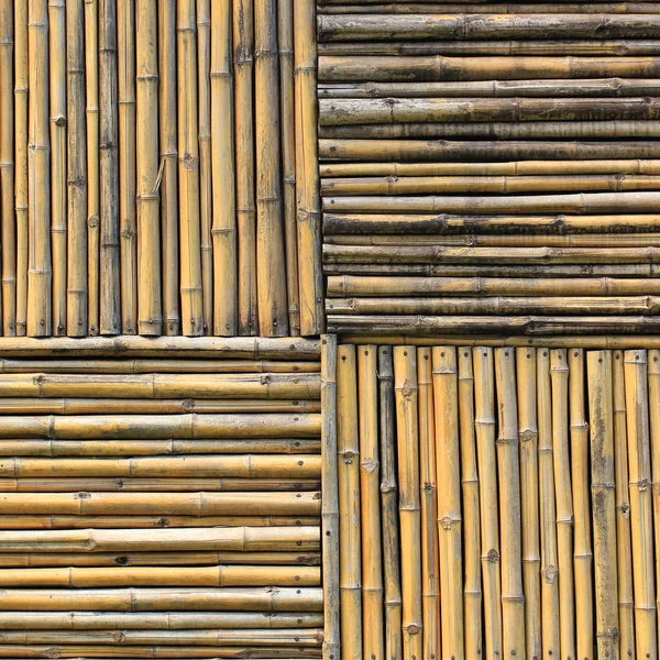 Antigua pared de madera tejida —  Fotos de Stock
