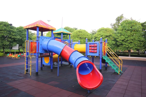 Speeltuin voor kinderen — Stockfoto