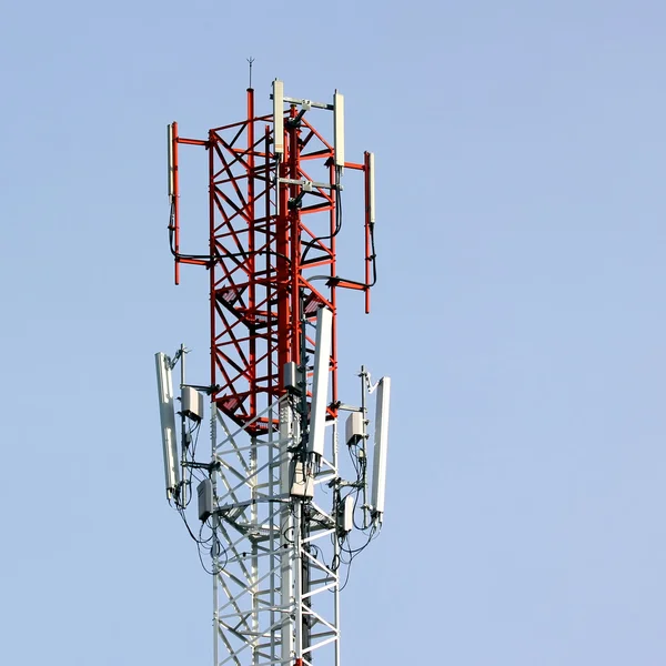 Torre de telecomunicações — Fotografia de Stock