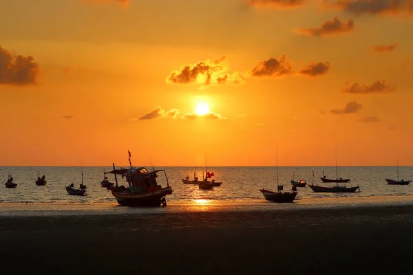 Fishing Boat Sea Beautiful Sunset Background — Stock Photo, Image