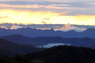 manzara fotoğraf, sabah tepelerde dağ