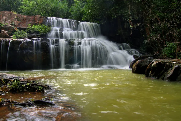 manzara fotoğraf, yeşil ormandaki güzel şelale