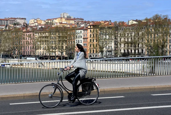 Frau in Frankreich — Stockfoto