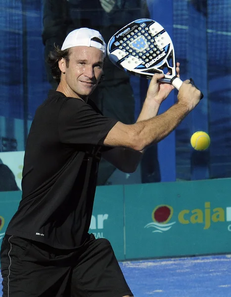 carlos moya raket Mallorca'da oynarken