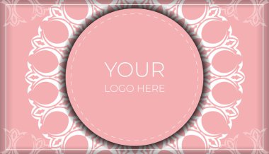 Tipografi için hazırlanmış beyaz mandala desenli pembe bir kart..