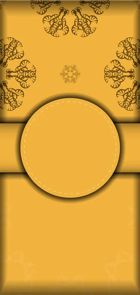 Yellow Colored Flyer Dengan Ornamen Coklat India Disiapkan Untuk Tipografi - Stok Vektor