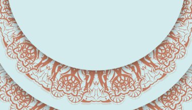 Mercan desenli mandala ve logo ya da metin için bir yer içeren deniz mavisi renginde bira.