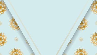 Metin için altın mandala deseni ve boşluk olan Aquamarine arkaplanı