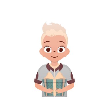 Anaokulu çağındaki küçük bir çocuk beline kadar tasvir edilmiş ve elinde yay olan bir kutu tutuyor. Doğum günü, yeni yıl ya da tatil teması. Çizgi film stili, izole.