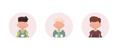 Farklı saç stilleri olan küçük çocukların portreleri. İzole edilmiş.