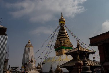 Maymun Tapınağı olarak da bilinen Swayambhunath, Nepal Katmandu 'nun kalbinde yer almaktadır ve UNESCO tarafından Dünya Mirası ilan edilmiştir.