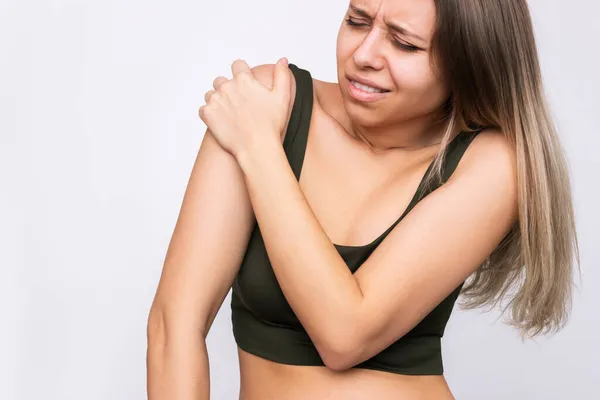 Junge Frau Leidet Unter Schmerzen Isoliert Auf Weißem Hintergrund — Stockfoto