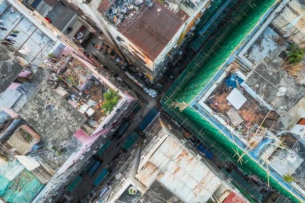 Niesamowity Widok Góry Brudny Dach Starego Budynku Rezydencji Dzielnicy Kowloon — Zdjęcie stockowe