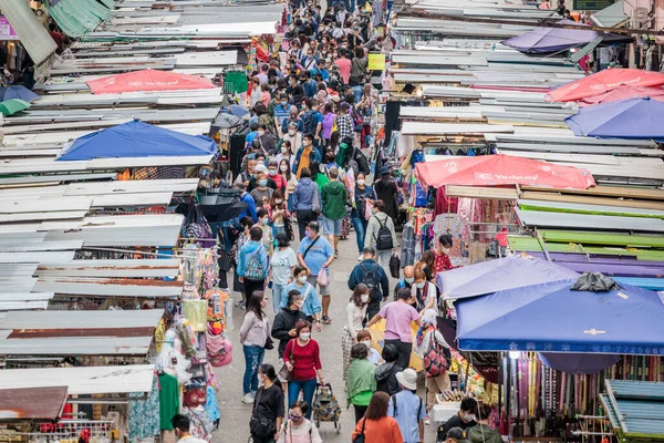2022 Hongkong Geschäftige Straße Massenmarkt Der Berühmten Einkaufsstraße Der Yuen — Stockfoto