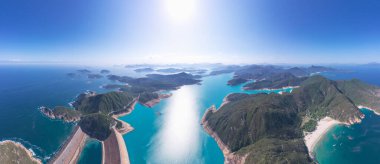 High Island rezervuarının destansı hava görüntüsü, Sai Kung, Hong Kong, yaz günü