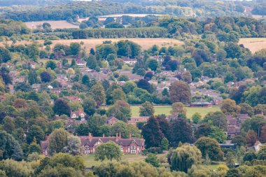 Goring ve Streatley 'in inanılmaz manzarası, İngiltere, Reading yakınlarındaki köy kasabası.