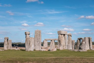 Ünlü tarihi eser, Stonehenge, Birleşik Krallık, gündüz vakti