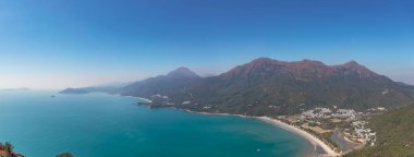 Hong Kong, Lantua Adası 'ndaki Ham Tin' in inanılmaz geniş açılı görüntüsü.