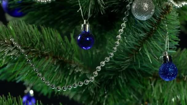 Beautiful Green Christmas Tree Garlands Gifts — Wideo stockowe