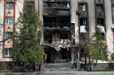 Ukrayna 'da savaş, şehir, roketler evleri ve arabaları vurdu, Irpen, Bucha, Borodyanka,