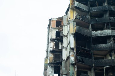 Ukrayna 'da savaş, şehir, roketler evleri ve arabaları vurdu, Irpen, Bucha, Borodyanka,