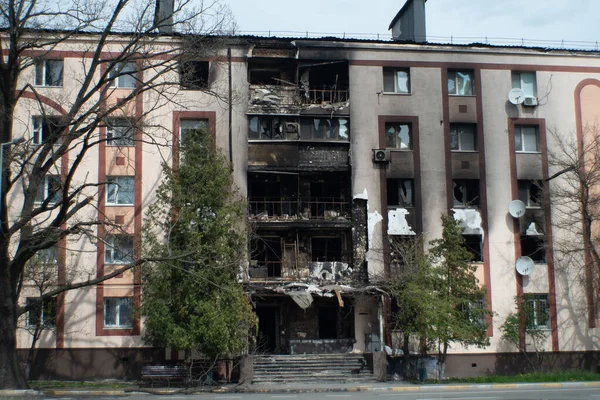 Ukrayna 'da savaş, şehir, roketler evleri ve arabaları vurdu, Irpen, Bucha, Borodyanka,