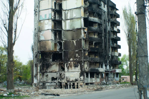 Ukrayna 'da savaş, şehir, roketler evleri ve arabaları vurdu, Irpen, Bucha, Borodyanka,