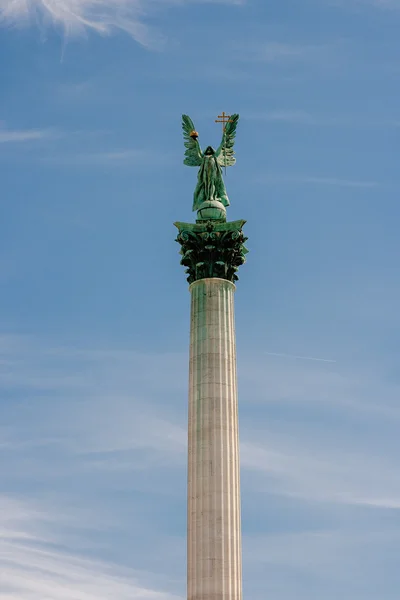 Statue of Archangel Gabriel — Stock Photo, Image