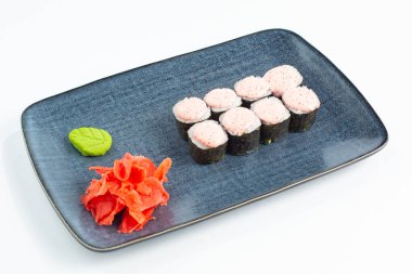 Japon ulusal mutfağı beyaz arka planda izole edilmiş.