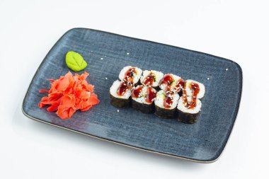 Japon ulusal mutfağı beyaz arka planda izole edilmiş.