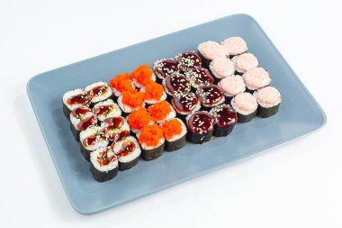 Japon ulusal mutfağı beyaz arka planda izole edilmiş.