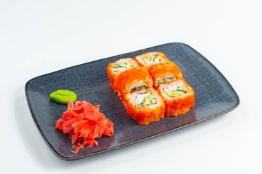 Japon ulusal mutfağı beyaz arka planda izole edilmiş.