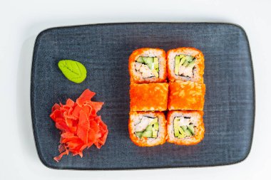 Japon ulusal mutfağı beyaz arka planda izole edilmiş.