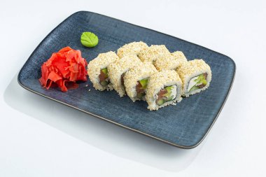 Japon ulusal mutfağı beyaz arka planda izole edilmiş.