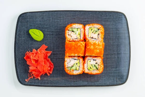 Japon ulusal mutfağı beyaz arka planda izole edilmiş.