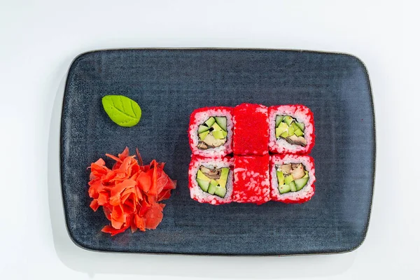 Japon ulusal mutfağı beyaz arka planda izole edilmiş.