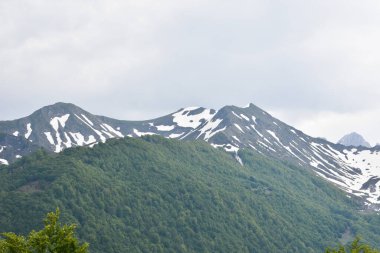 Arnavutluk 'un Vermosh kentindeki kuzey Arnavut dağları. Arnavutluk 'u ziyaret et