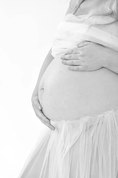 Pensionär Gravid Kvinna Drömmer Barn Ung Lycklig Kvinna Tänker Sitt — Stockfoto