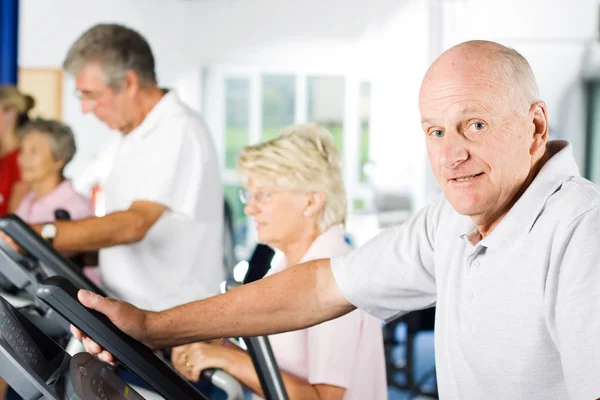 Mature man exercising — Stock Photo, Image