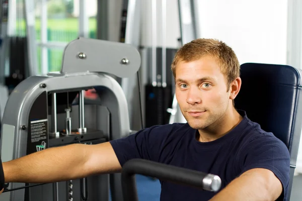 Handsome man working out — Stock Photo, Image