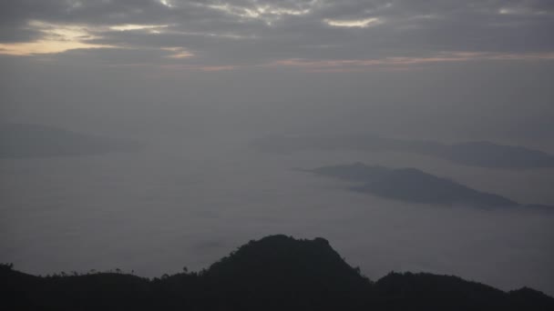Sabah Dağlarda Sis Denizi Manzarası — Stok video