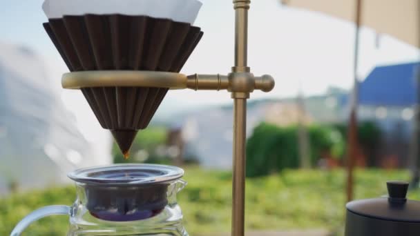 Kaffee Morgen Aus Tropf Wasserkocher Getropft — Stockvideo