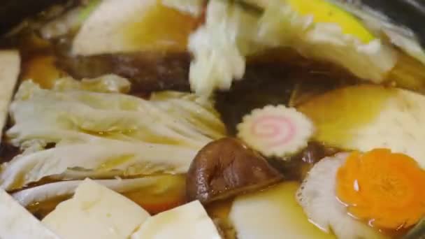 Сукіякі Овочами Гримом Варять Поті — стокове відео