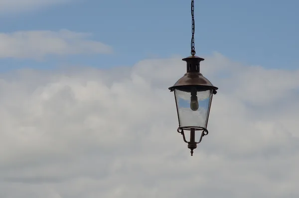 Gökyüzü bulutlu dekoratif fener