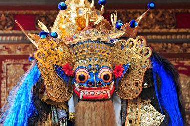 Barong fena korkutuyor hayırsever canavarı uzakta bali ruhlar