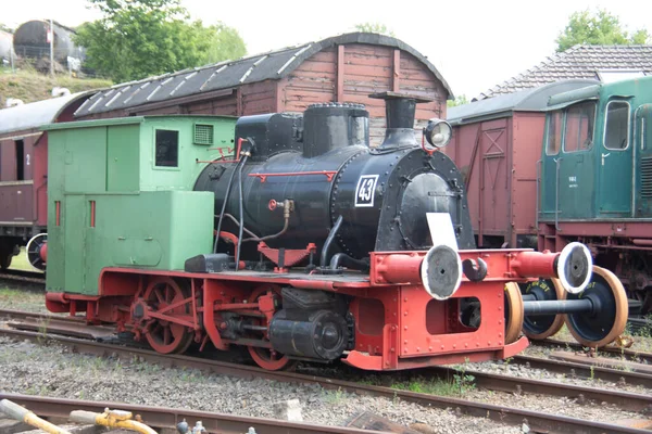 Heavy Old Locomotive Wheels Railway — Stockfoto